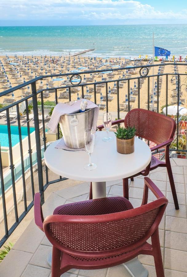 Hotel Manila Lido di Jesolo Eksteriør bilde
