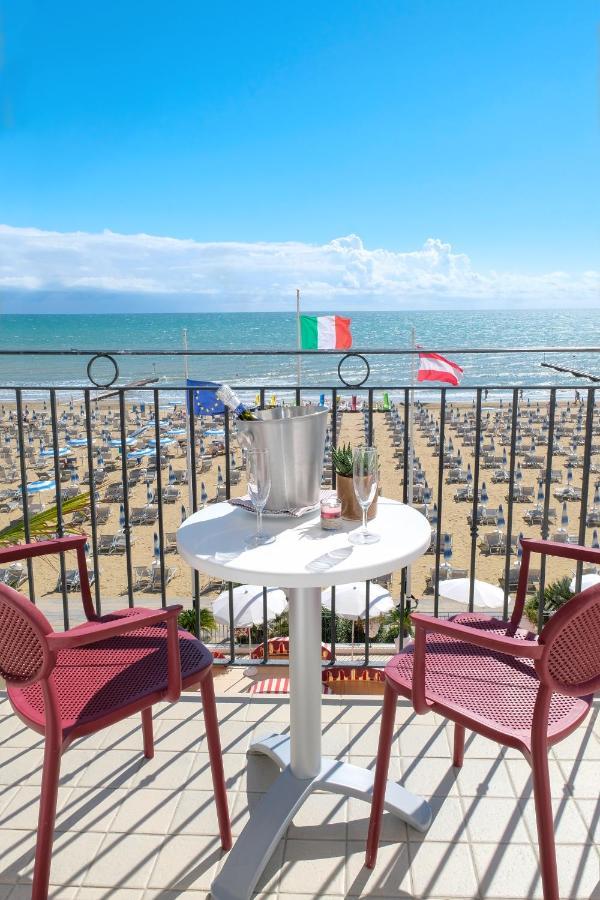 Hotel Manila Lido di Jesolo Eksteriør bilde
